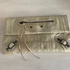 Balenciaga Agenu Clutch - cream